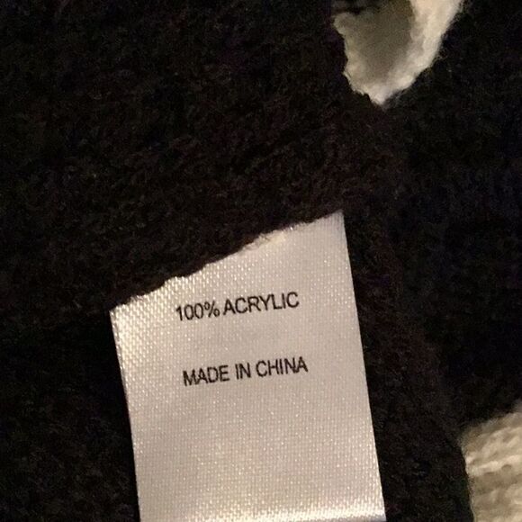 Lightweight sweater dress in medium ladies NWT - Picture 8 of 8